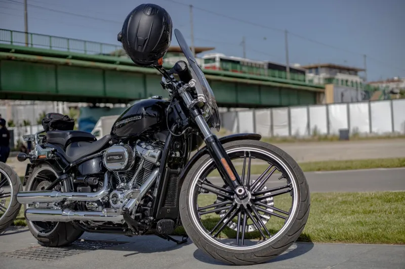 Curves, Casks, and Open Country: Planning the Perfect Distillery-Hopping Motorcycle Journey