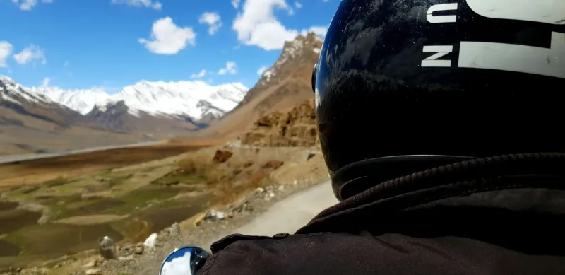 Above the Clouds, Below the Noise: How Mountain Riding Rewires Your Sense of Taste